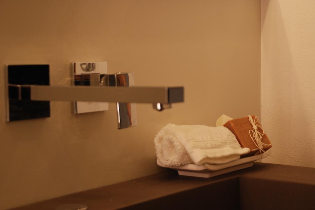 Emilia Suite Relax 摩德纳 外观 照片
